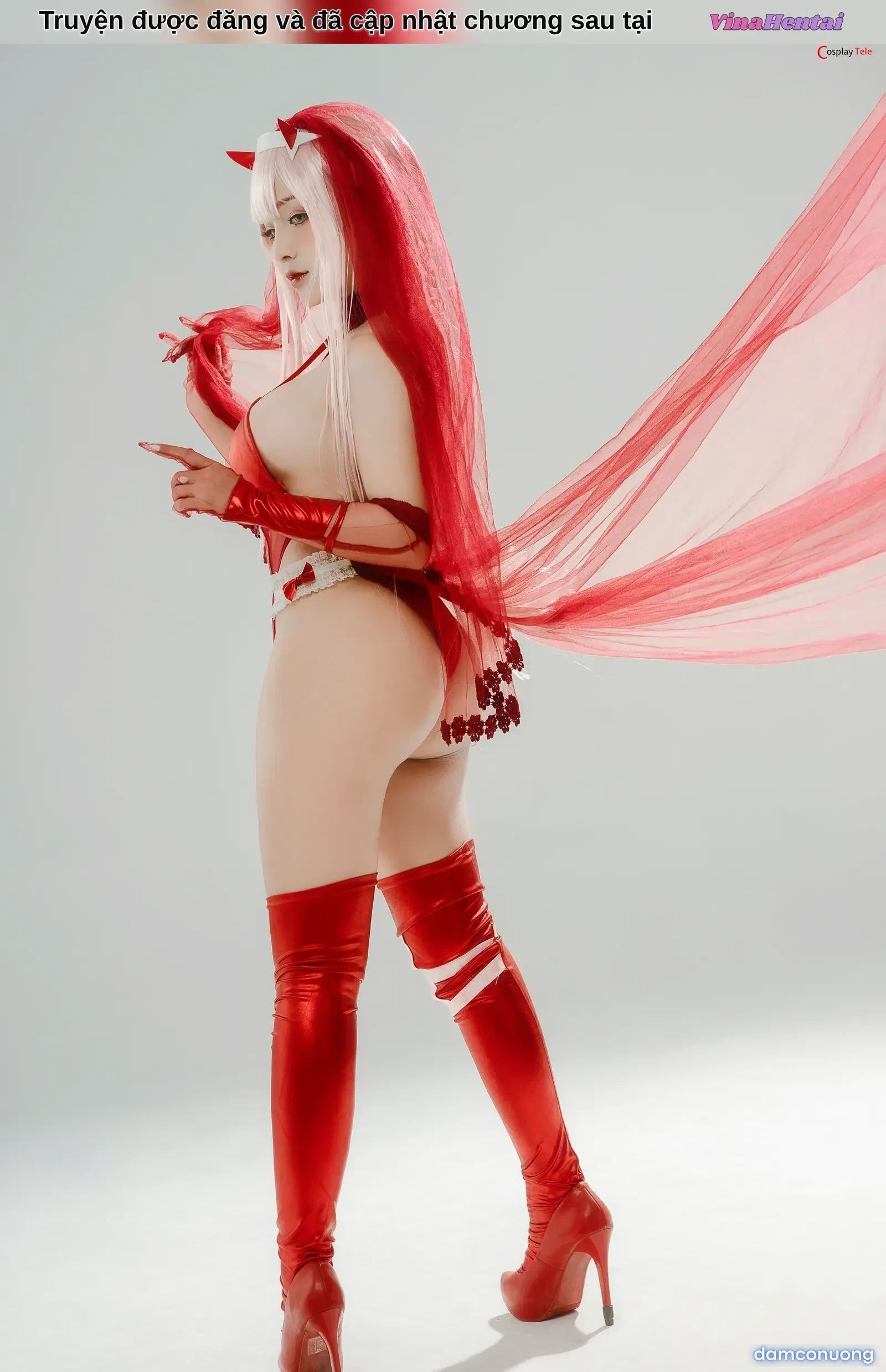 Sayo Momo cosplay 