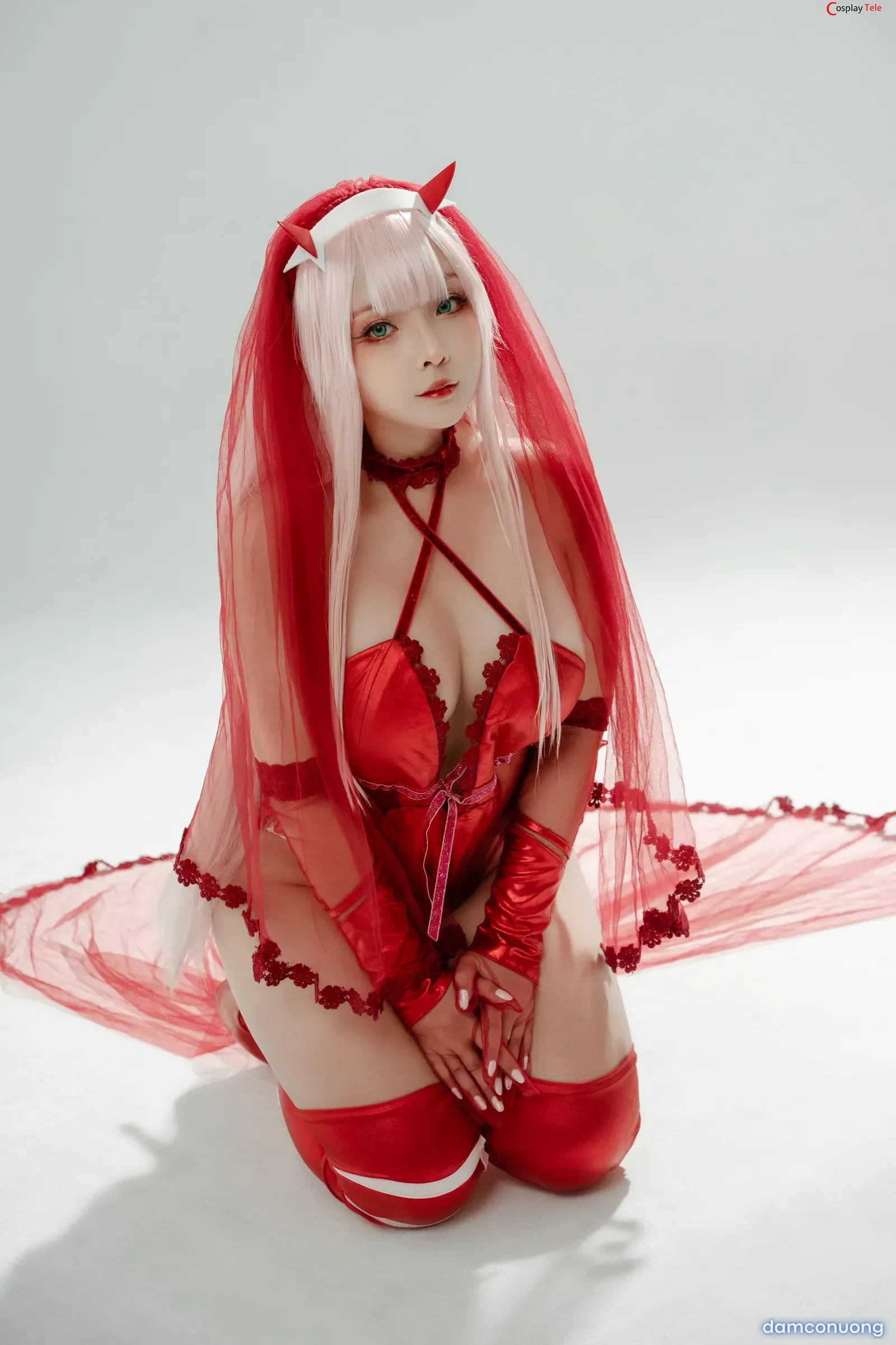 Sayo Momo cosplay 