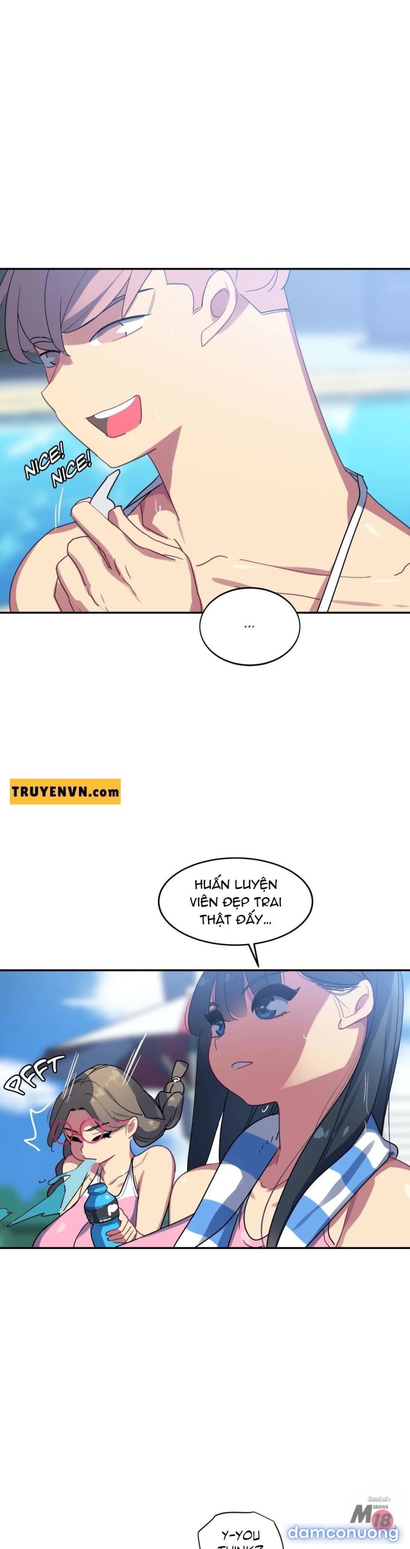 Chị Gái Sexy Ở Hồ Bơi 