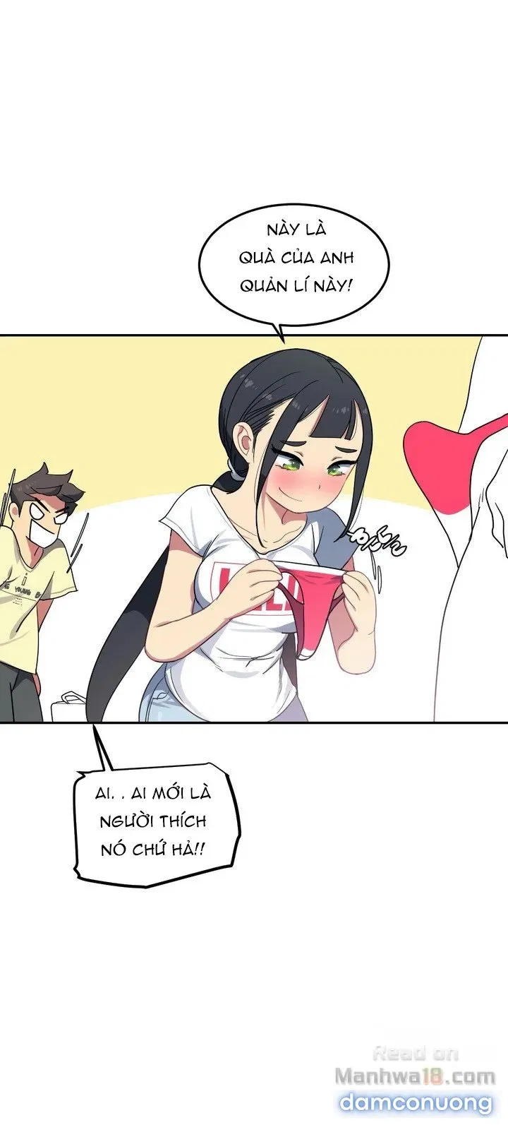 Chị Gái Sexy Ở Hồ Bơi 