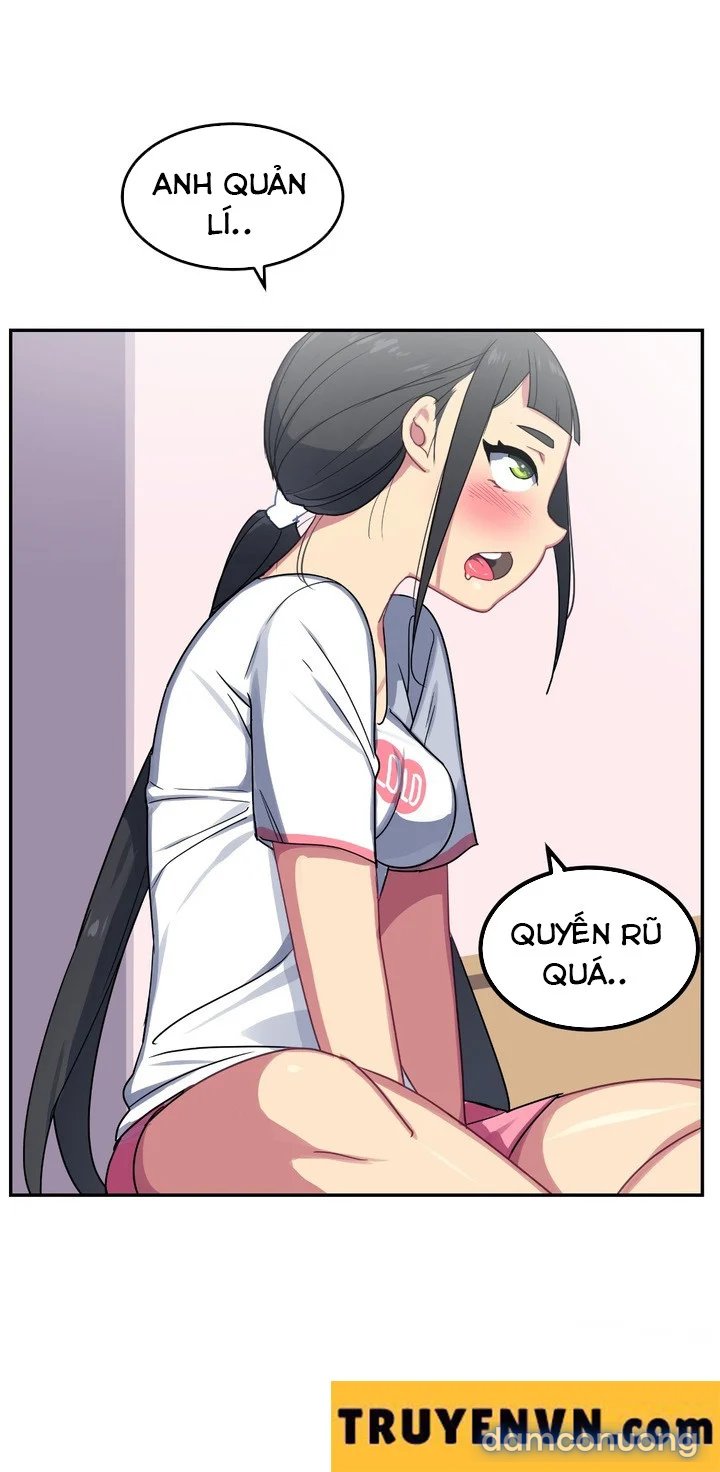 Chị Gái Sexy Ở Hồ Bơi 