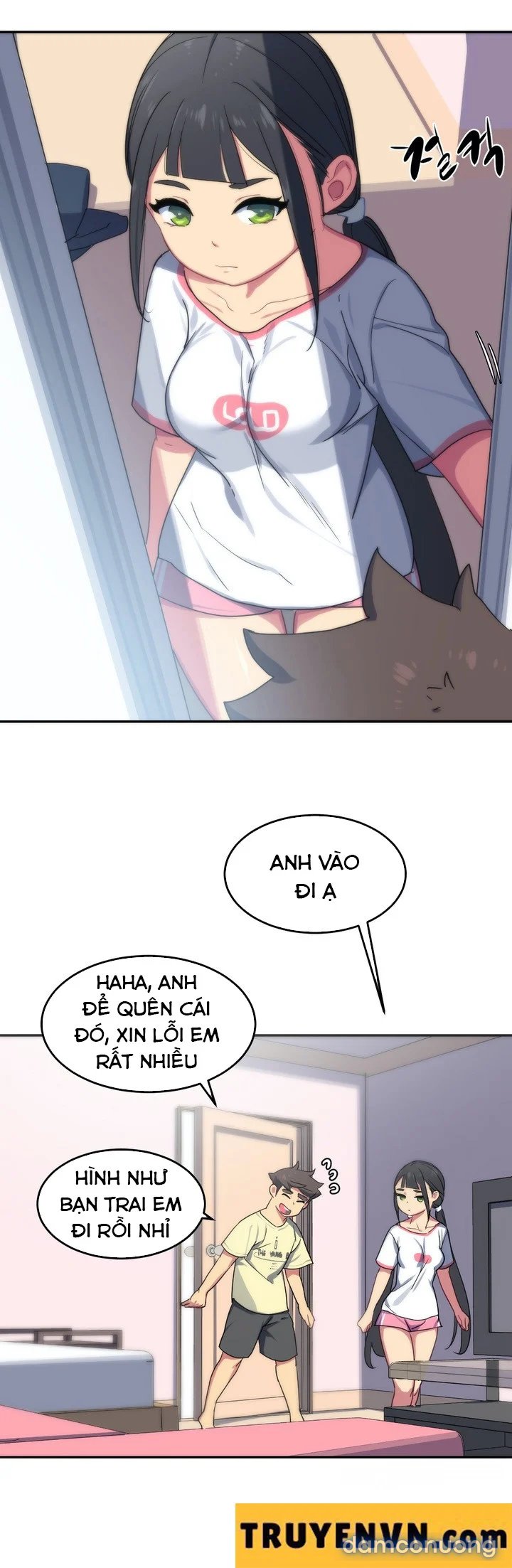 Chị Gái Sexy Ở Hồ Bơi 