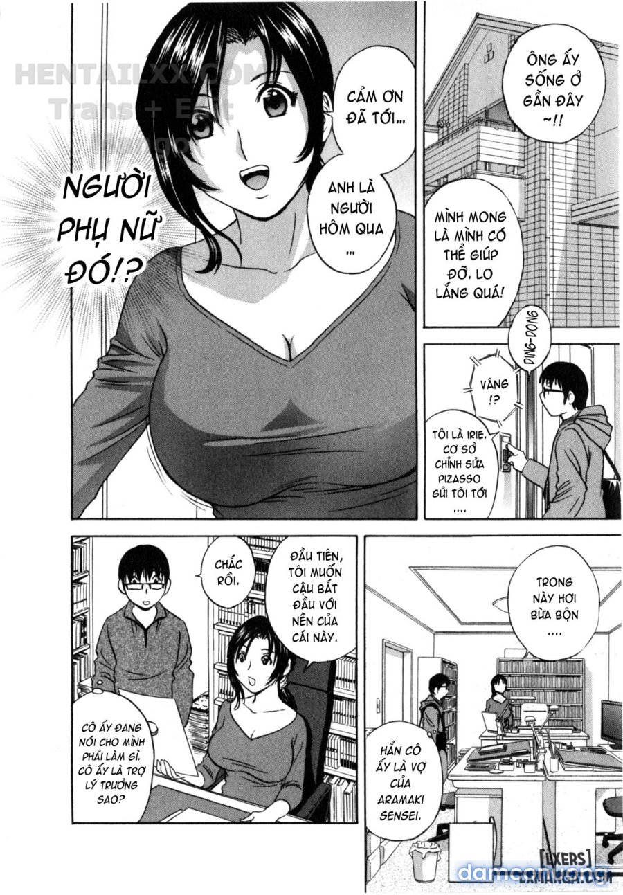 Life with Married Women Just Like a Manga 