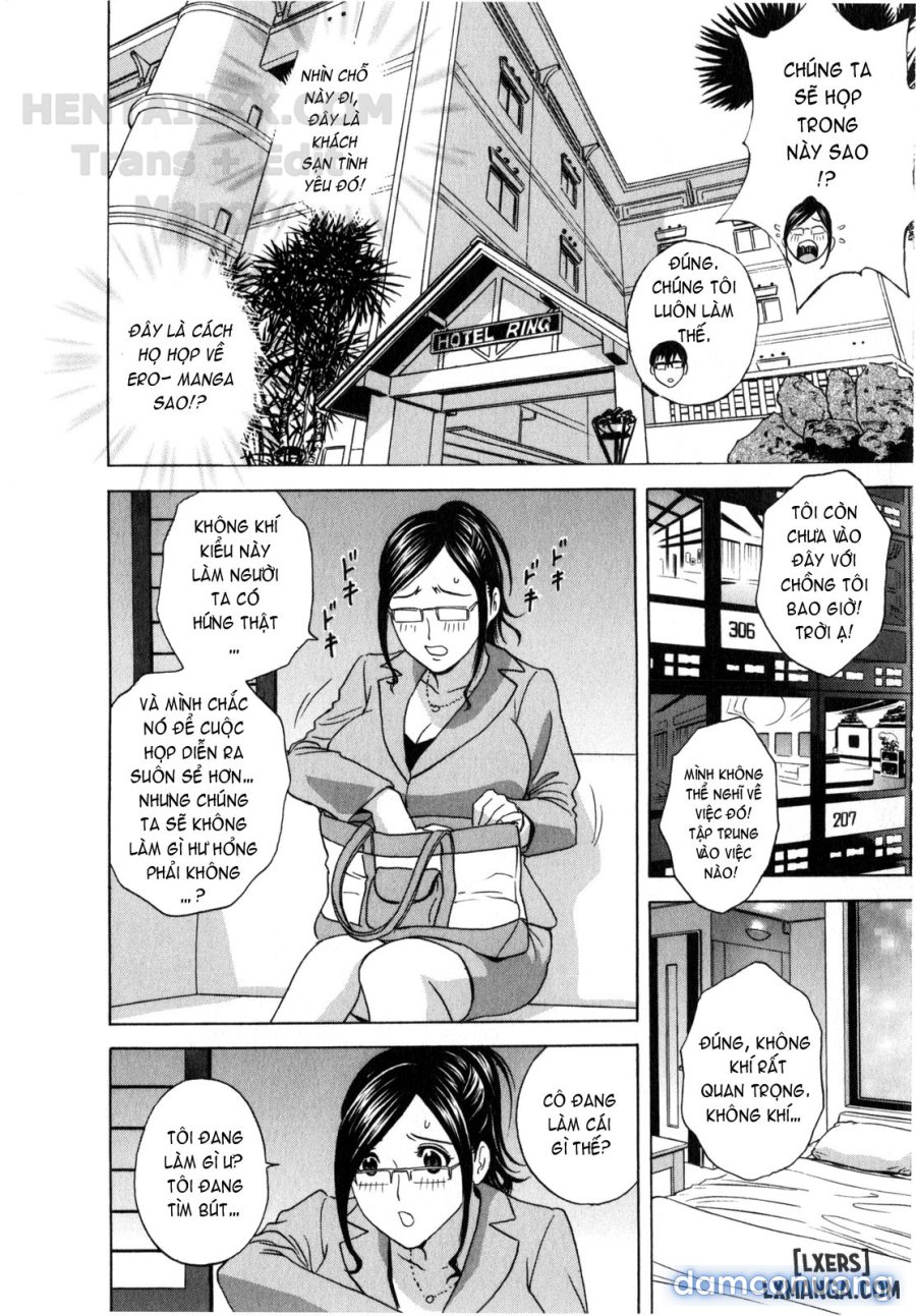 Life with Married Women Just Like a Manga 