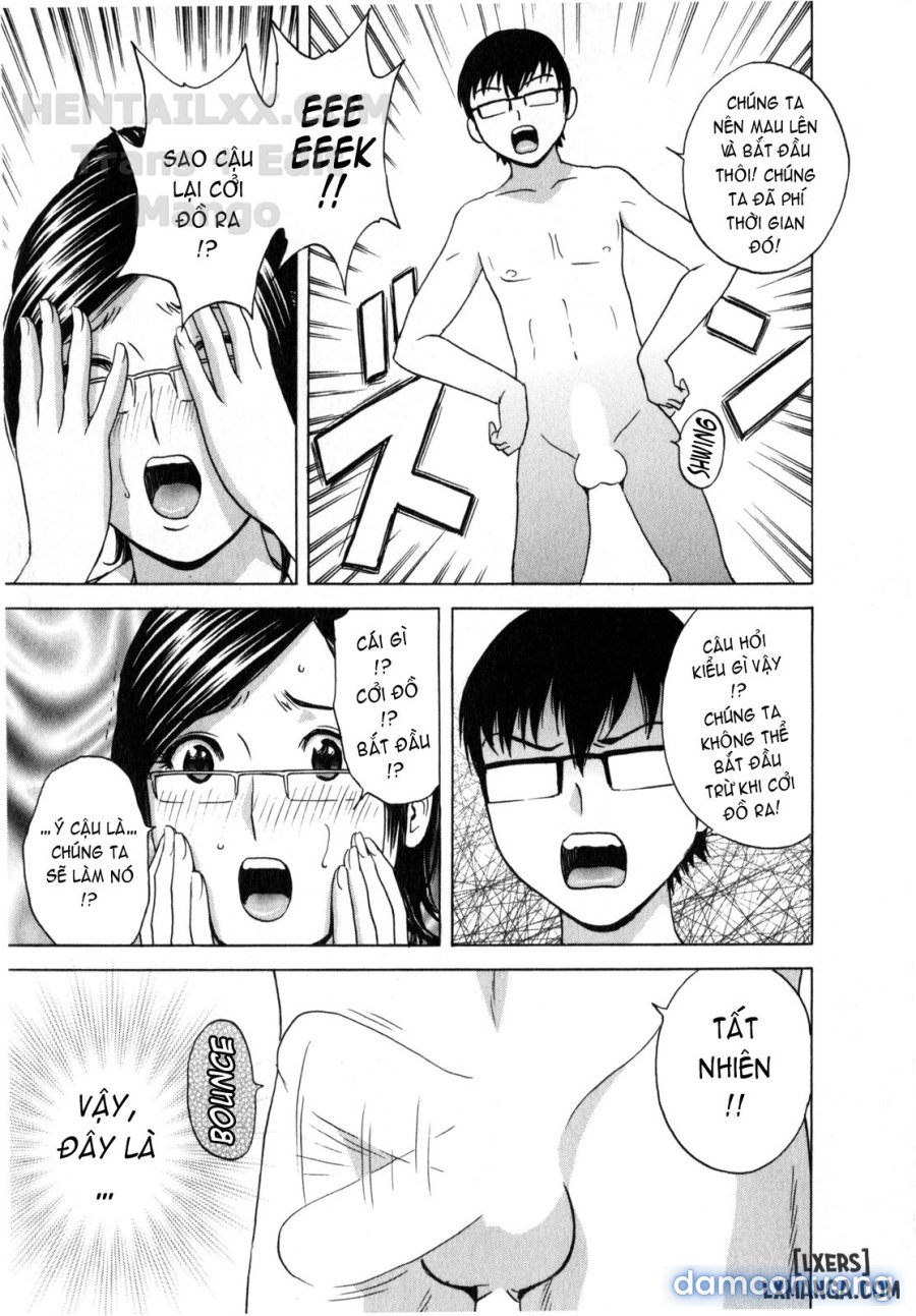 Life with Married Women Just Like a Manga 
