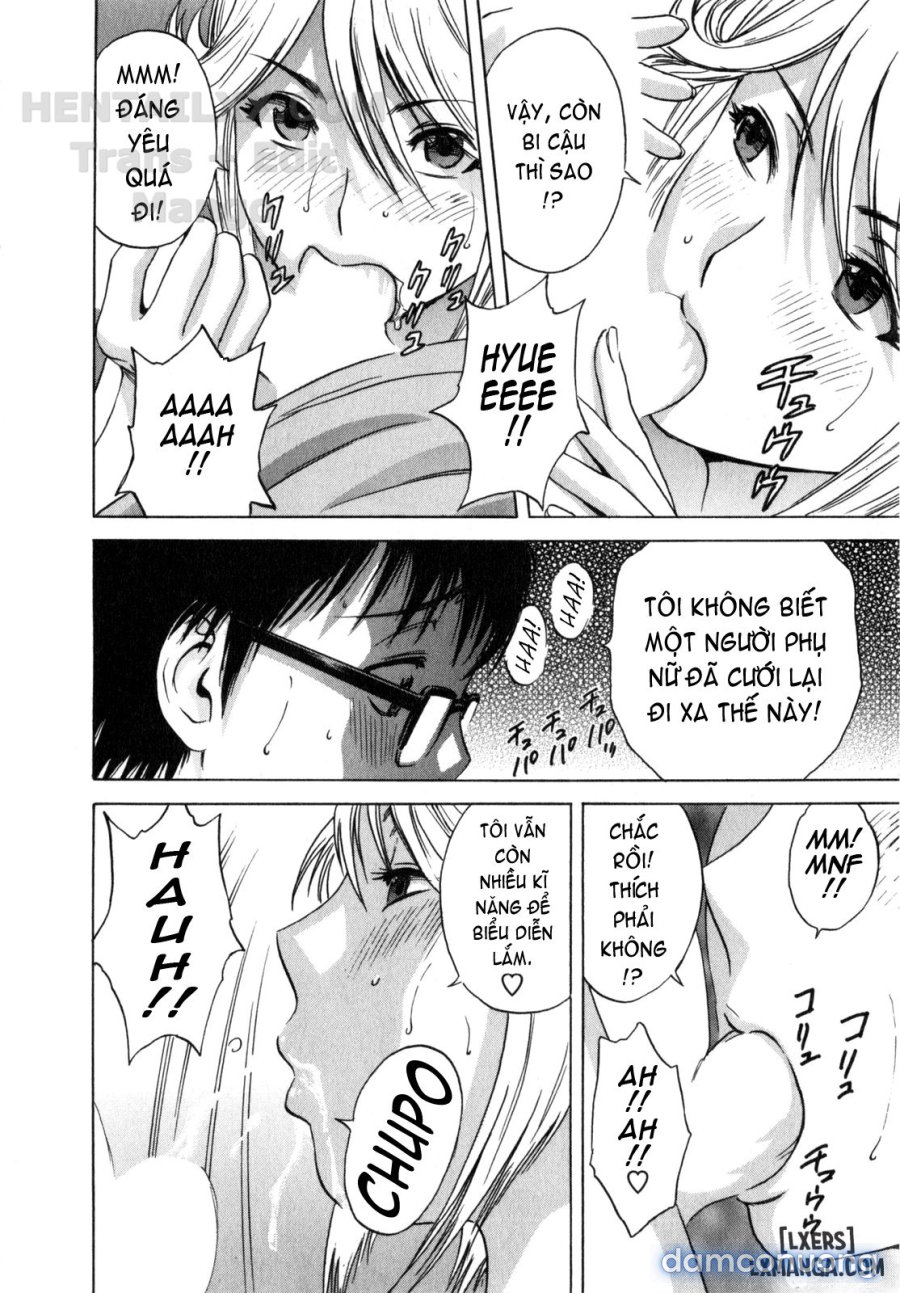 Life with Married Women Just Like a Manga 
