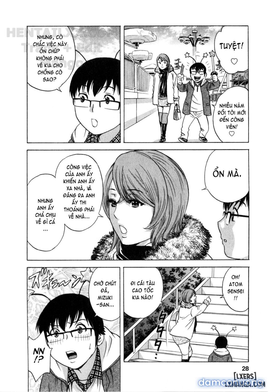 Life with Married Women Just Like a Manga 