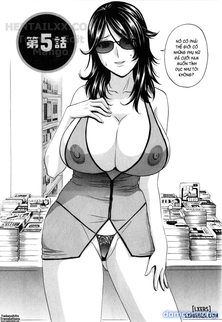 Life with Married Women Just Like a Manga 