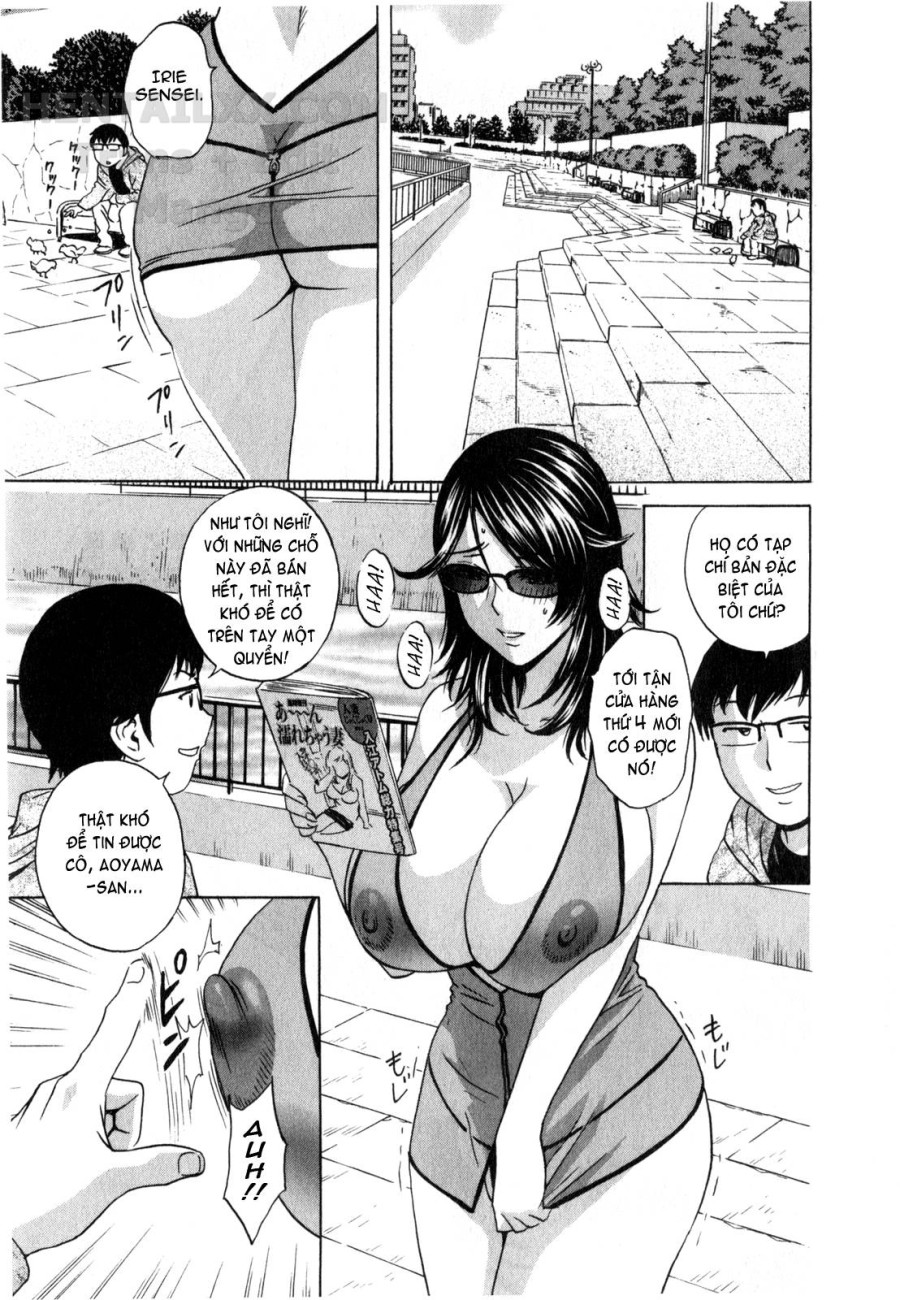 Life with Married Women Just Like a Manga 