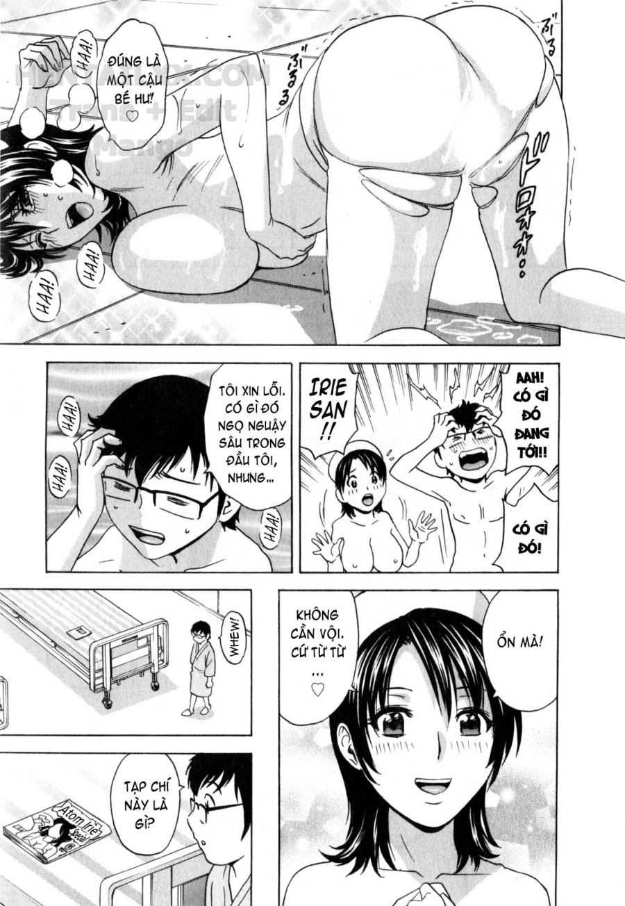 Life with Married Women Just Like a Manga 