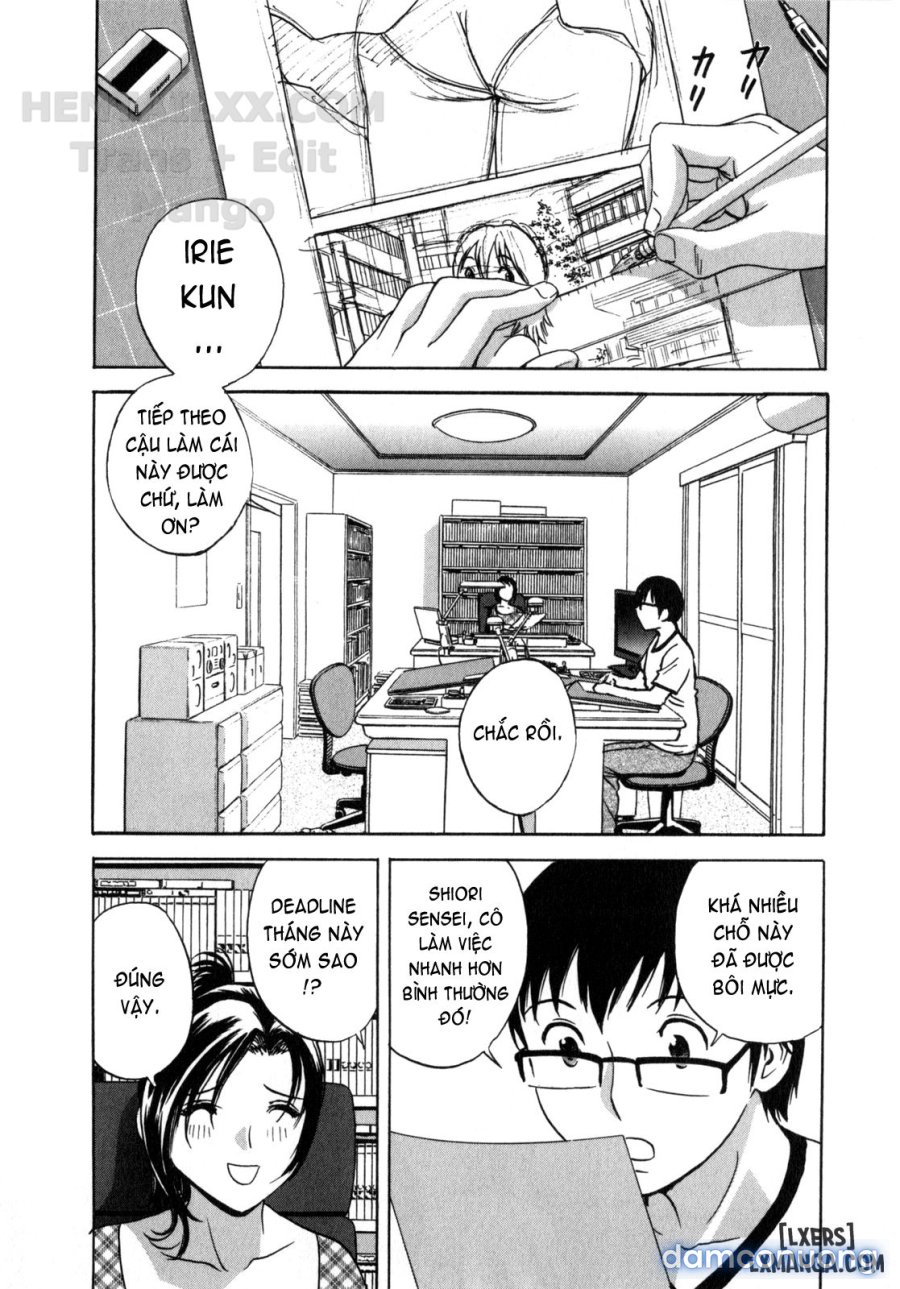 Life with Married Women Just Like a Manga 