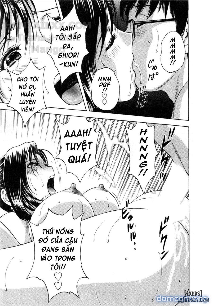 Life with Married Women Just Like a Manga 