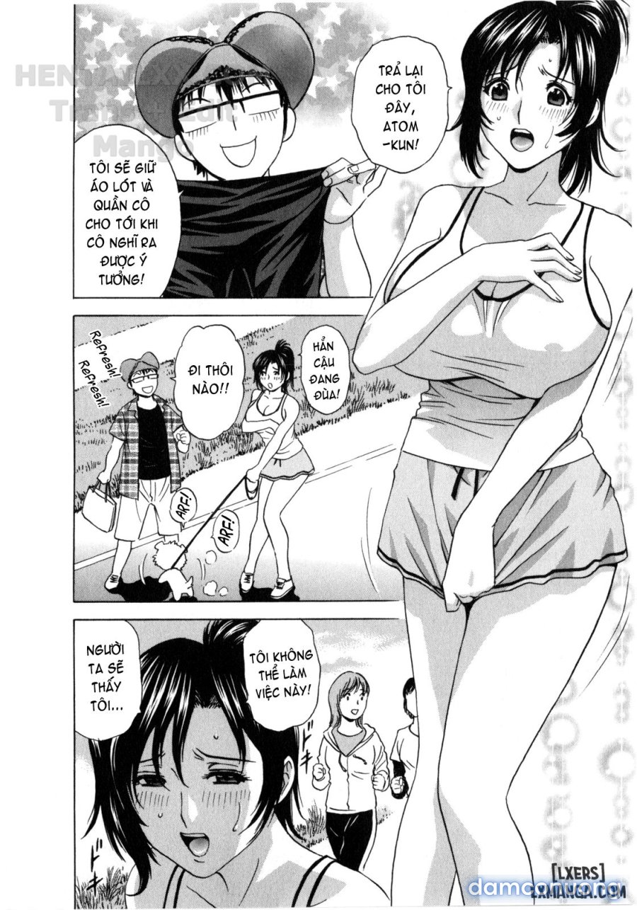 Life with Married Women Just Like a Manga 