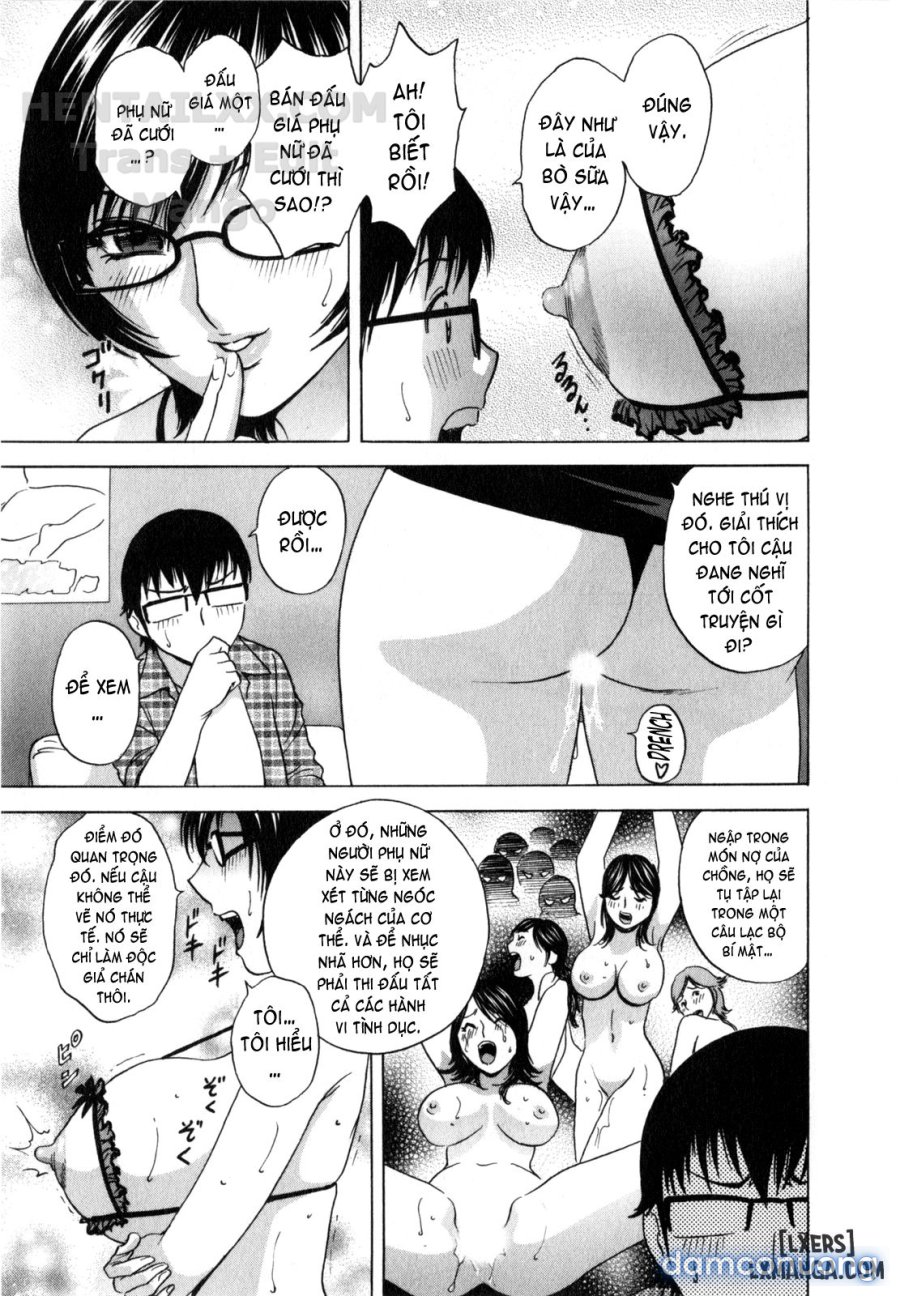 Life with Married Women Just Like a Manga 