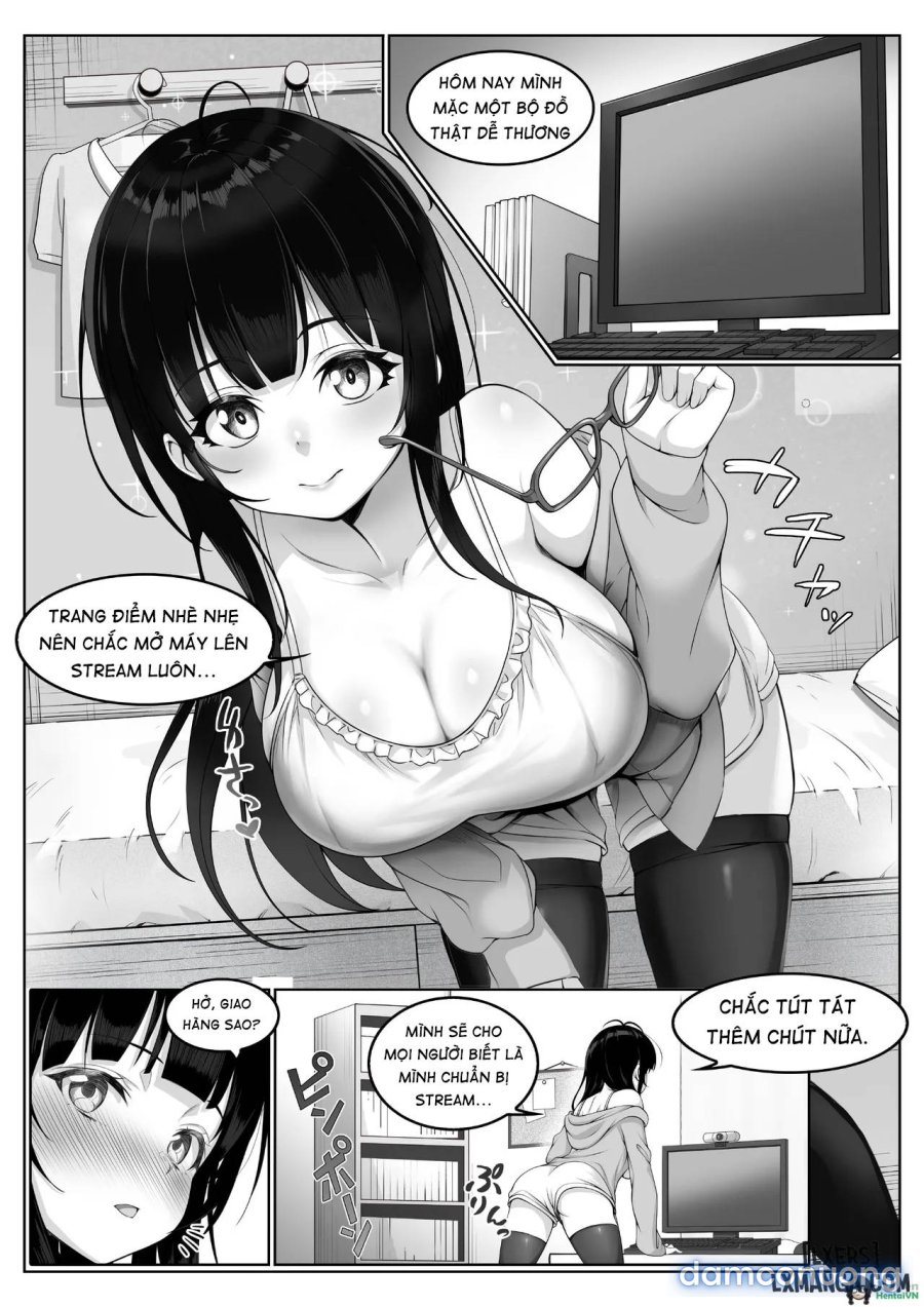 Streamer ‐ Gọn gàng và sạch sẽ, cô ấy trò chuyện và vui vẻ 