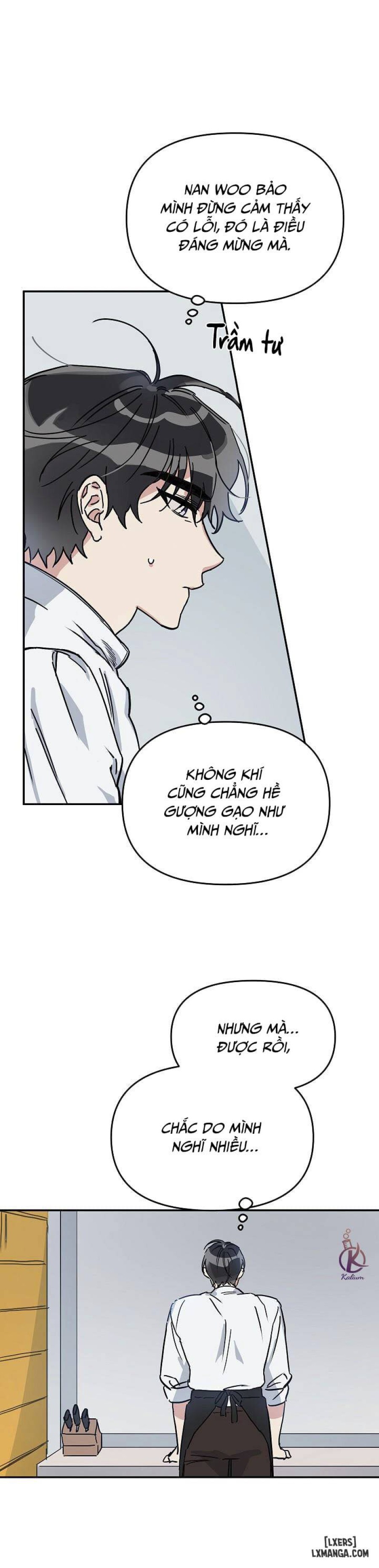 Nhân viên tiệm bánh ngọt 