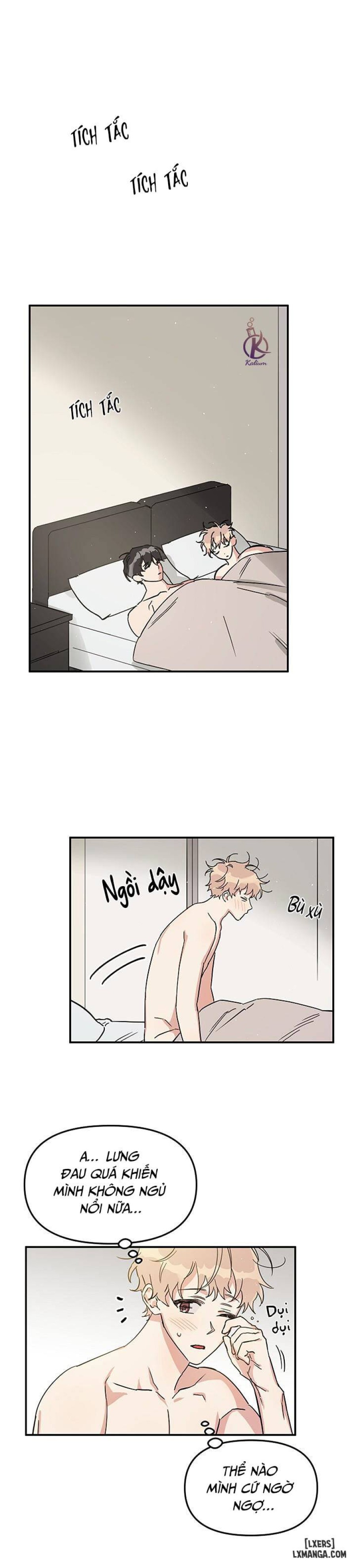 Nhân viên tiệm bánh ngọt 