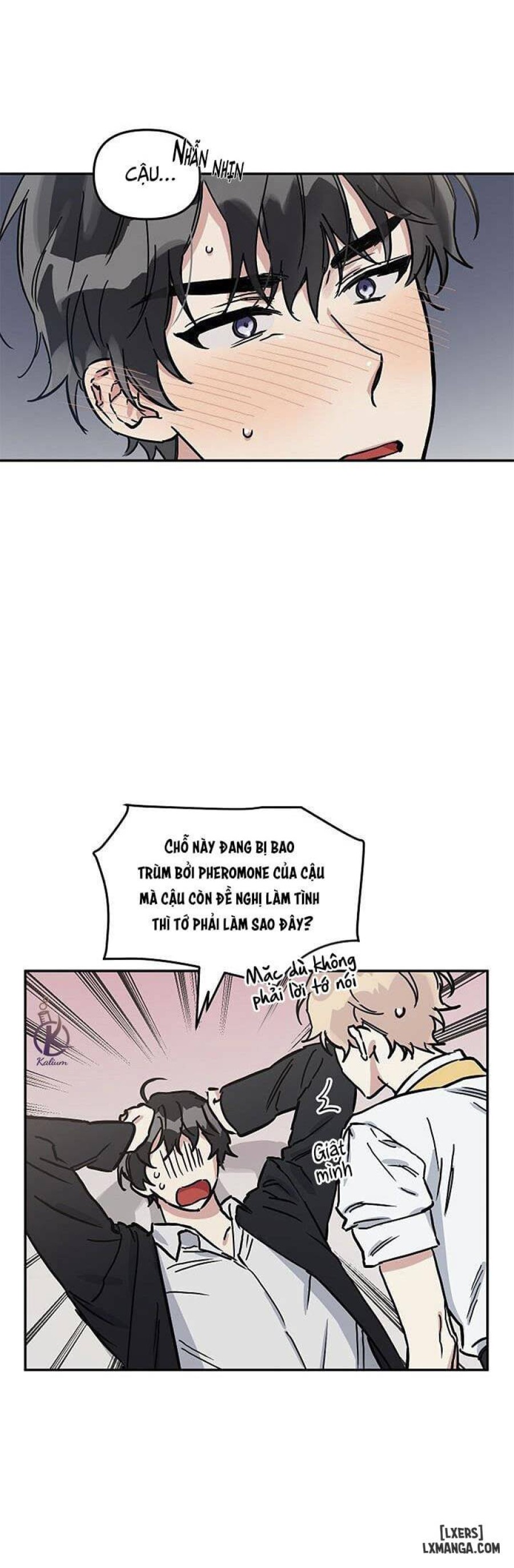 Nhân viên tiệm bánh ngọt 