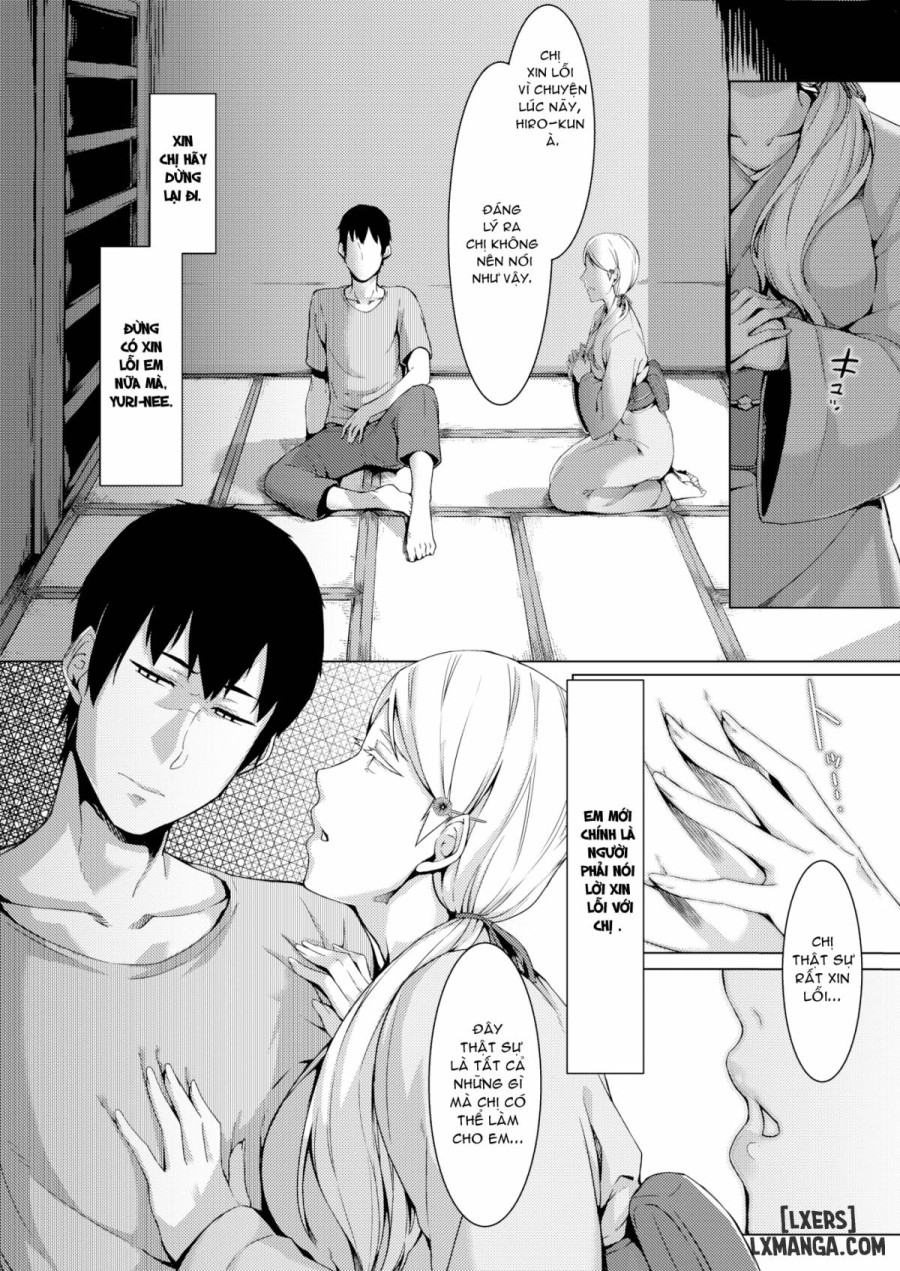 Hollow White Lily 